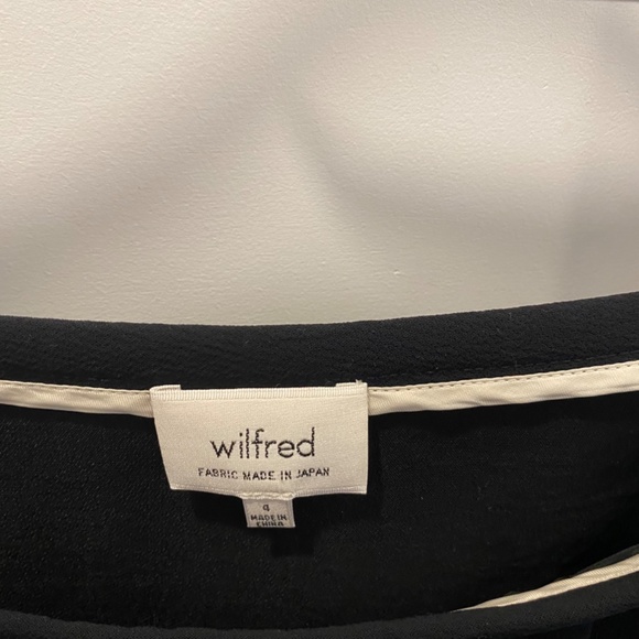 Classic black skirt - Picture 2 of 3